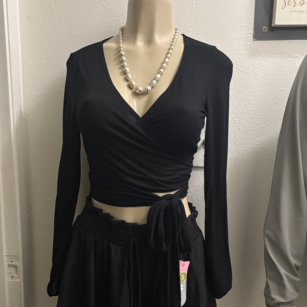 Black Wrap Tie Front Long-Sleeve Top - Women